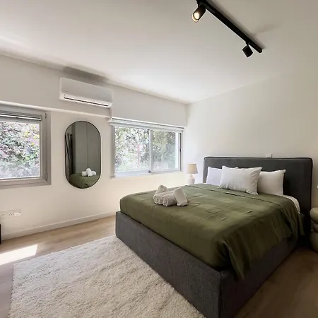 Metropolitan Luxe